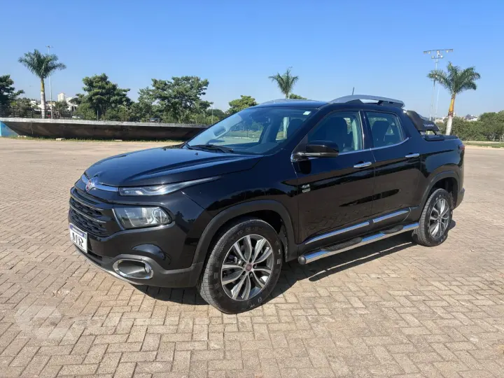 TORO 2.0 16V Turbo Volcano 4X4