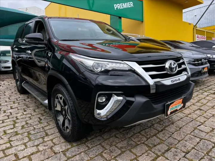 HILUX SW4 2.8 SRX Diamond 4X4 7 Lugares 16V Turbo Intercoole