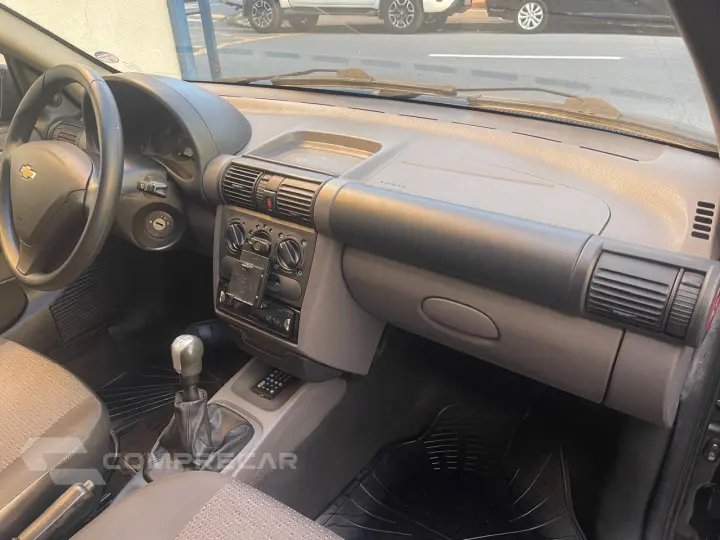 CORSA 1.0 MPFI Classic Sedan 8V