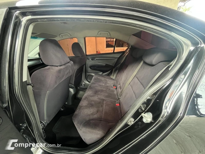 CITY Sedan LX 1.5 Flex 16V 4p Aut.