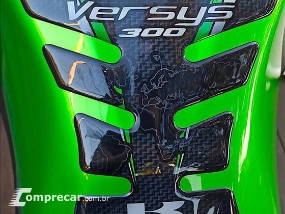 KAWASAKI VERSYS-X 300