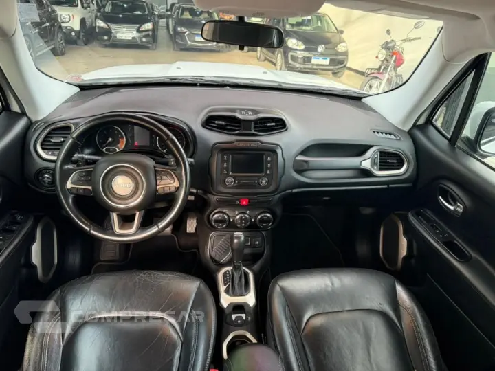 Renegade Longitude 1.8 4x2 Flex 16V Aut.