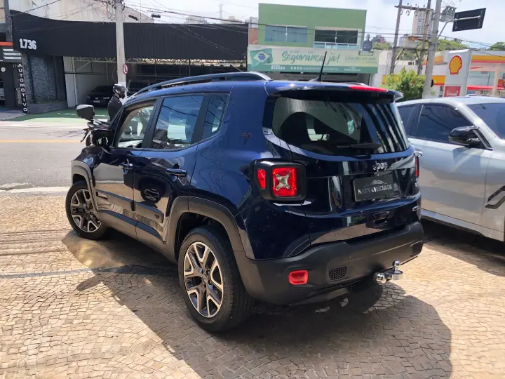 Renegade 1.8 16V Flex Longitude 4P Automático