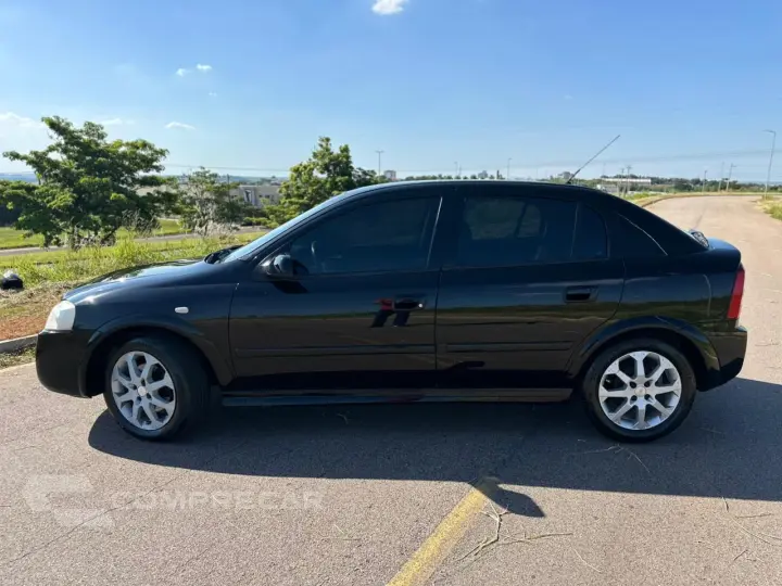 ASTRA 2.0 MPFI Advantage 8V