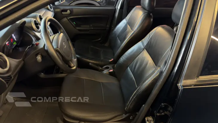 FIESTA 1.6 MPI Class Hatch 8V