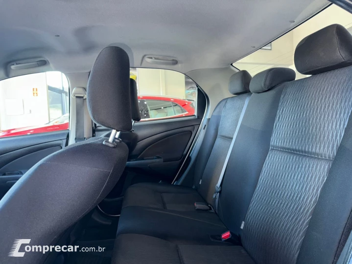 Étios Sedan XS 1.5