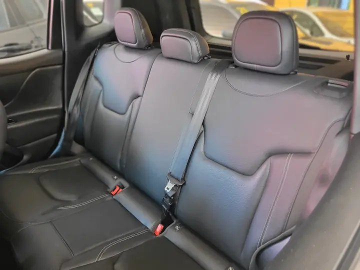 Renegade Longitude 1.8 4x2 Flex 16V Aut.