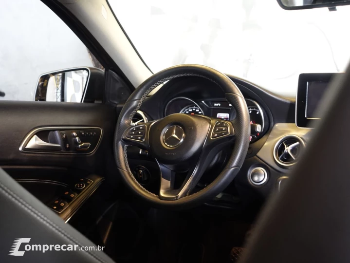 GLA 200 1.6 16V 4P FLEX CGI ADVANCE TURBO AUTOMÁTICO