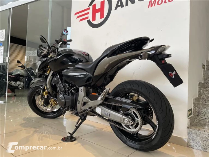 CB 600F HORNET