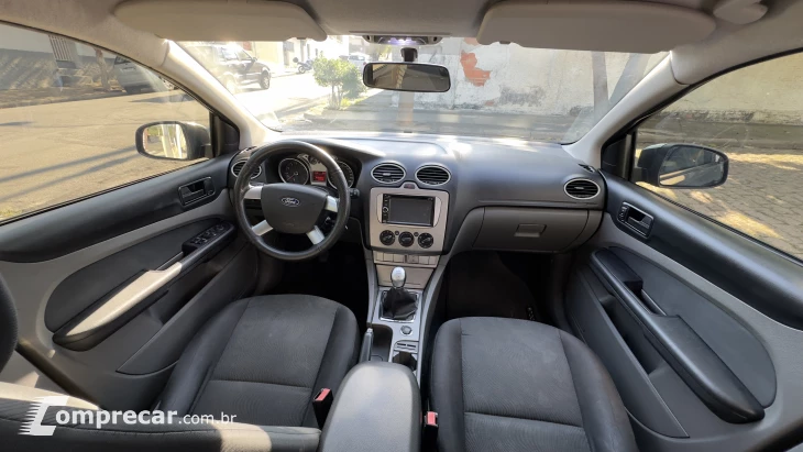 FOCUS 1.6 S Hatch 16V