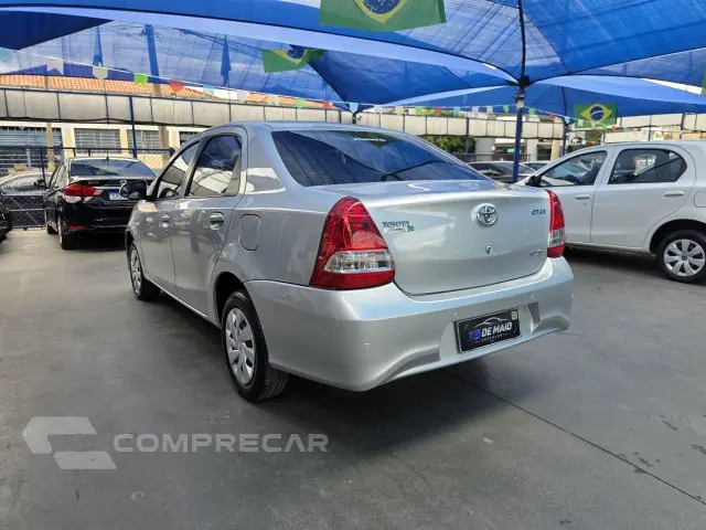ETIOS SEDAN - 1.5 XS SEDAN 16V 4P AUTOMÁTICO