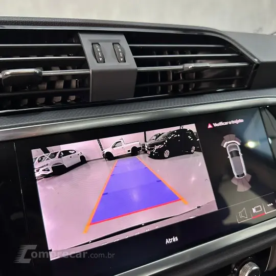 Q3 Performance 2.0 TFSI Tiptr. Quattro