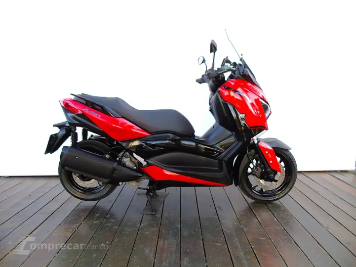 YAMAHA XMAX ABS