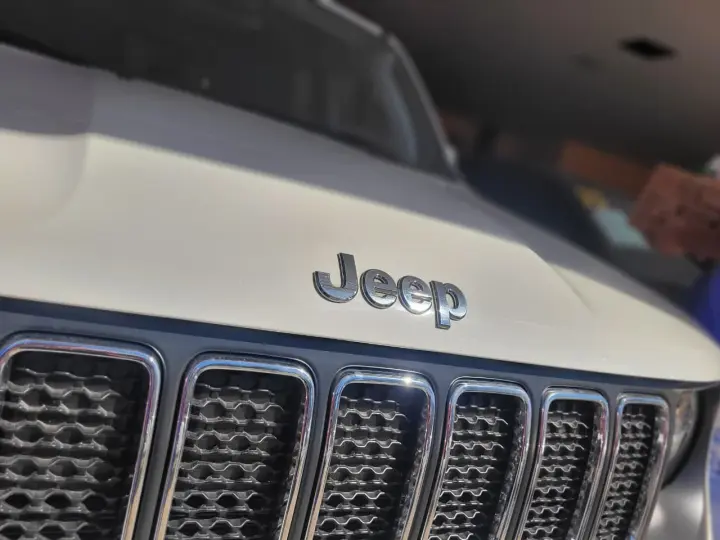 Renegade Longitude 1.8 4x2 Flex 16V Aut.