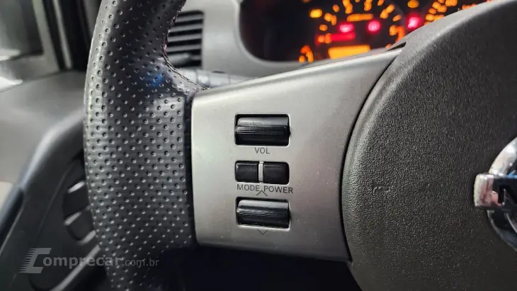 Frontier LE ATTACK CD 4x4 2.5 TB Die.Aut