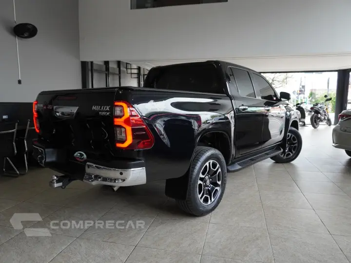 HILUX 2.8 D-4D TURBO DIESEL CD SRX 4X4 AUTOMÁTICO