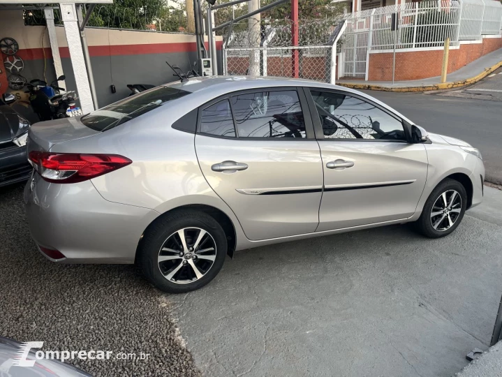 Yaris Sedan 1.5 16V 4P FLEX XS MULTIDRIVE AUTOMÁTICO CVT