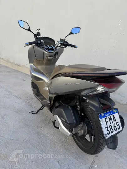 PCX 150 DLX