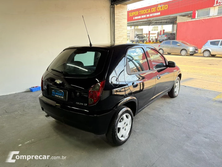 CELTA 1.0 MPFI LT 8V