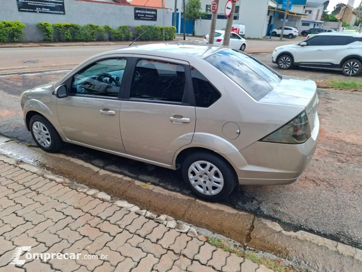 Fiesta 1.6 Mpi Sedan 8V Flex 4P Manual