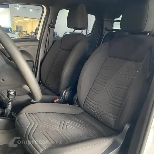 Strada Freedom 1.3 Flex 8V CD