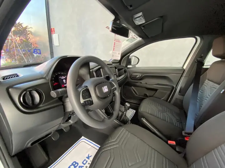 Strada Freedom 1.3 Flex 8V  CS Plus