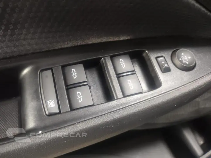 ONIX HATCH LT 1.0 12V FLEX 5P MEC.