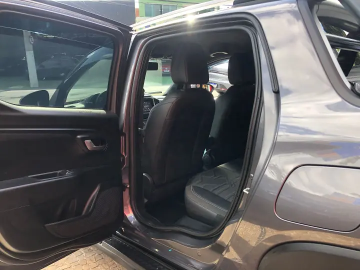 Strada 1.3 Firefly Flex Volcano Cd Cvt