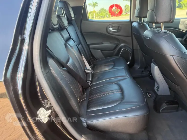 TORO 2.0 16V Turbo Volcano 4X4