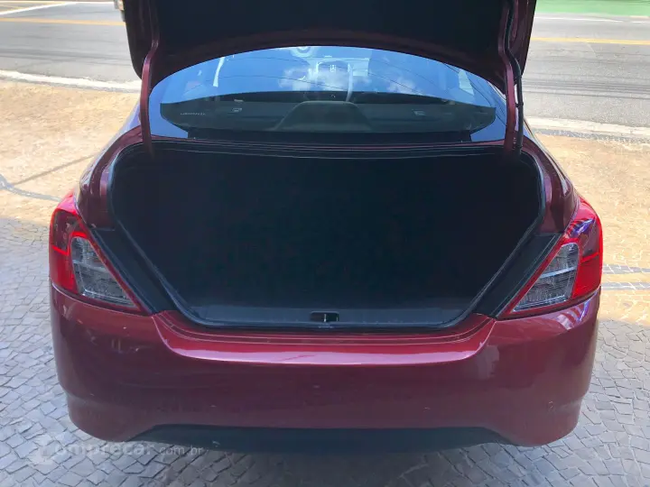 Versa 1.6 16V Flex Sv 4P Manual