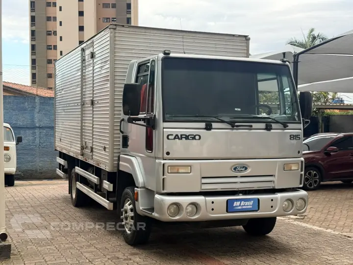 CARGO 815 4X2