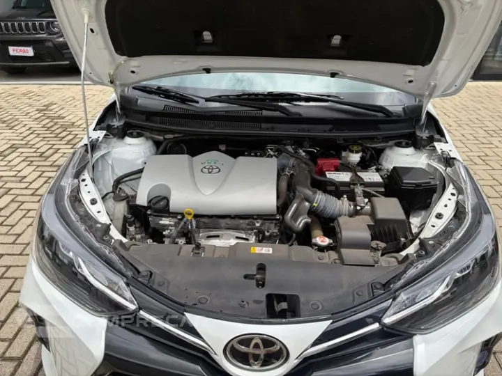 YARIS 1.5 16V Sedan XLS