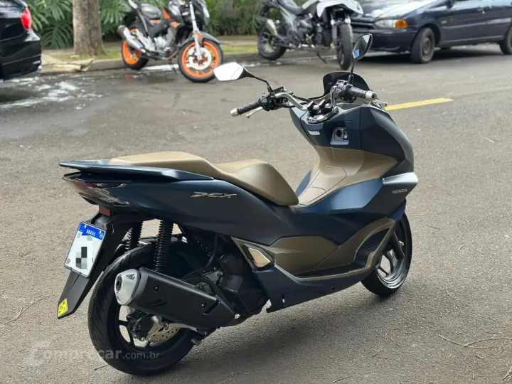 PCX 160 DLX