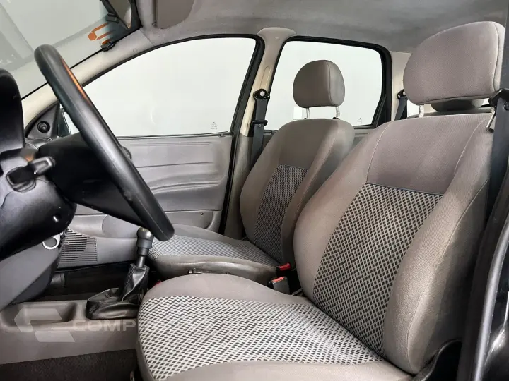 CLASSIC 1.0 MPFI LIFE 8V FLEX 4P MANUAL