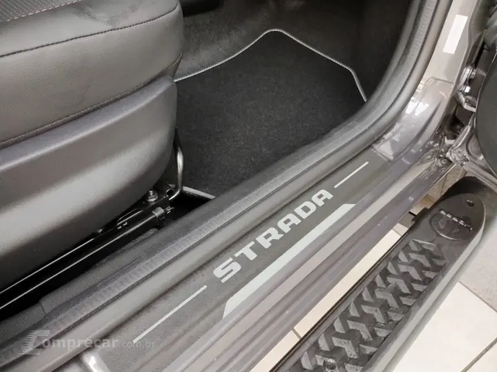 STRADA 1.0 TURBO 200 FLEX RANCH CD CVT