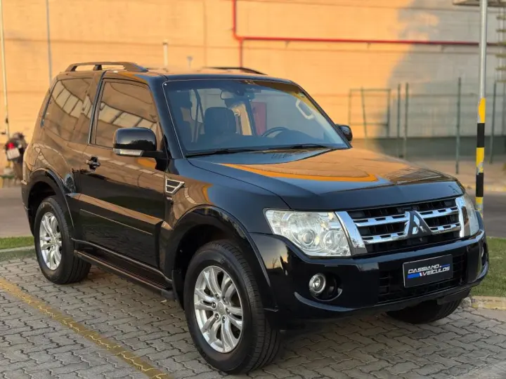Pajero Full 3.8 V6 24V HPE 4X4 AUTOMÁTICO