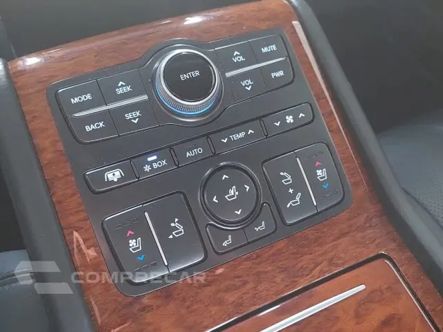 EQUUS - 4.6 V8 SEDAN 4P AUTOMÁTICO