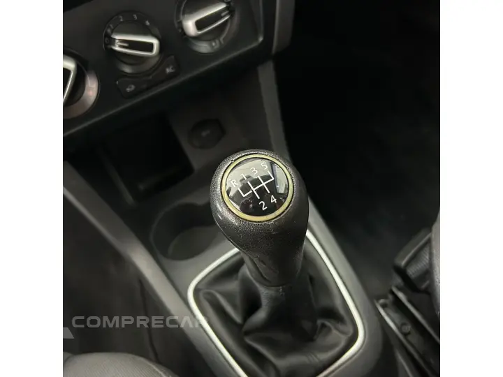 FOX 1.6 MI 8V FLEX 4P MANUAL