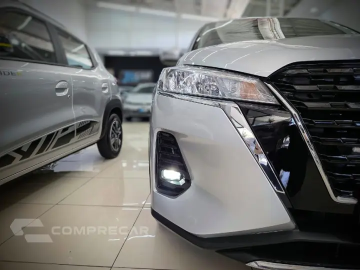 KICKS PLAY 1.6 16V FLEXSTART SENSE XTRONIC