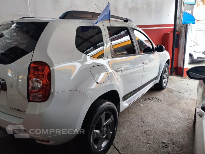 DUSTER 2.0 Tech Road II 4X2 16V