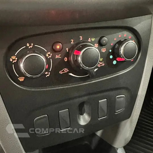 LOGAN Expression Hi-Flex 1.0 16V 4p