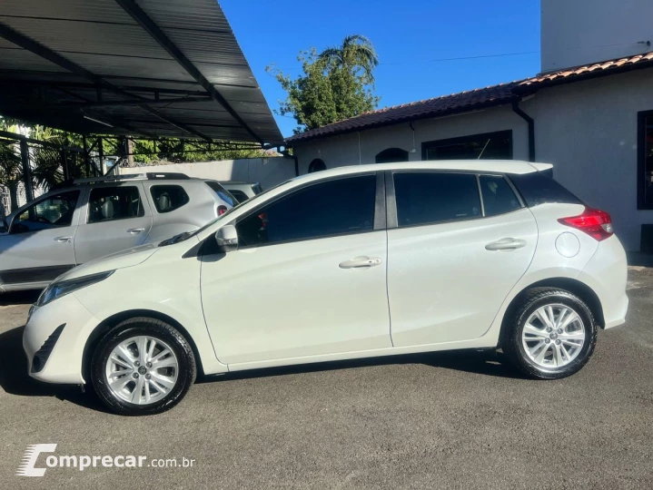 Yaris Hatch 1.3 16V 4P FLEX XL PLUS TECH MULTIDRIVE AUTOMÁTI