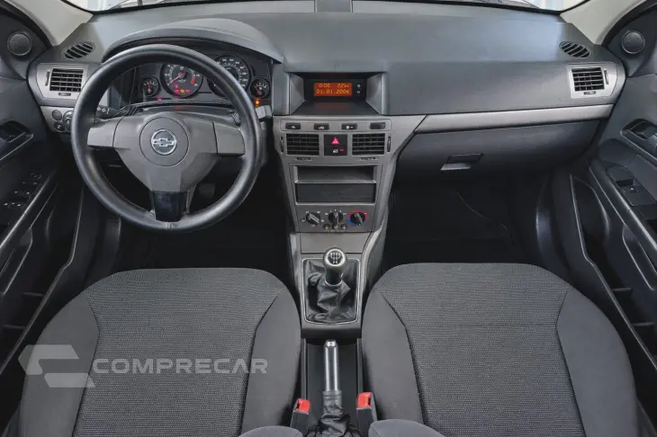 VECTRA 2.0 MPFI Expression 8V