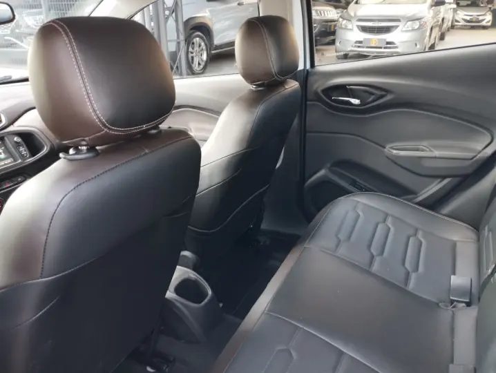 Prisma 1.4 4P LTZ  AUTOMÁTICO