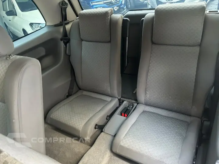 ZAFIRA 2.0 MPFI EXPRESSION 8V FLEX 4P AUTOMÁTICO