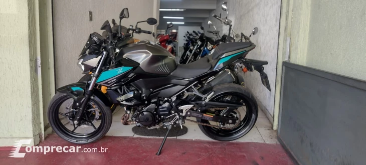 Z400 ABS
