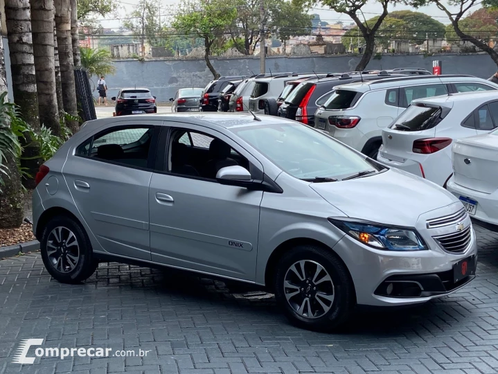 ONIX 1.4 MPFI LTZ 8V