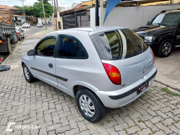 CELTA 1.0 MPFI Life 8V