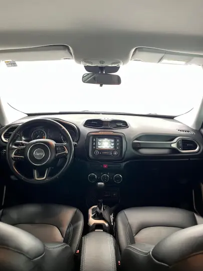 Renegade Longitude 1.8 4x2 Flex 16V Aut.