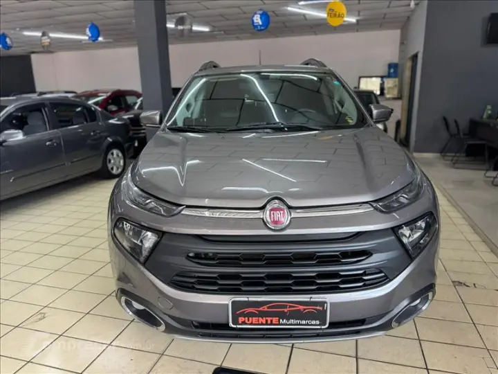 TORO 2.0 16V Turbo Freedom 4WD AT9